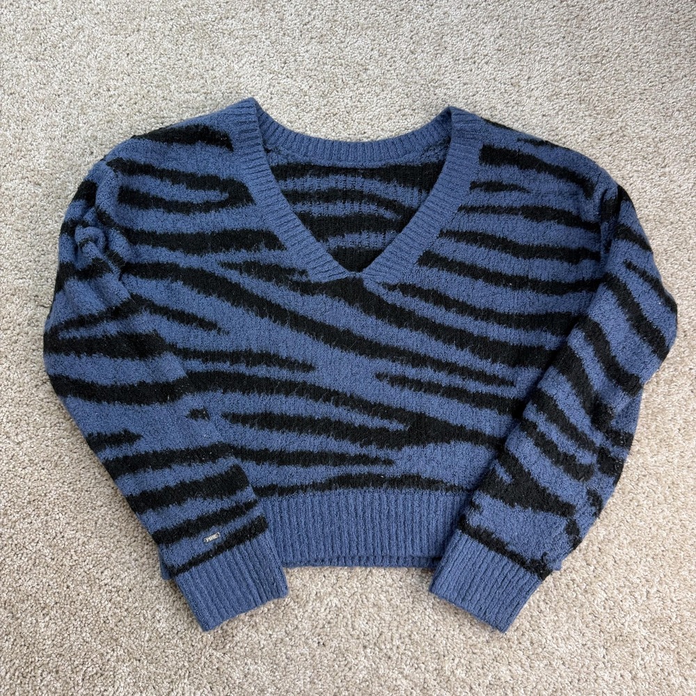 PINK Sweater Womens Medium Blue V Neck Animal Print Tiger Stripe Knit Pullover
